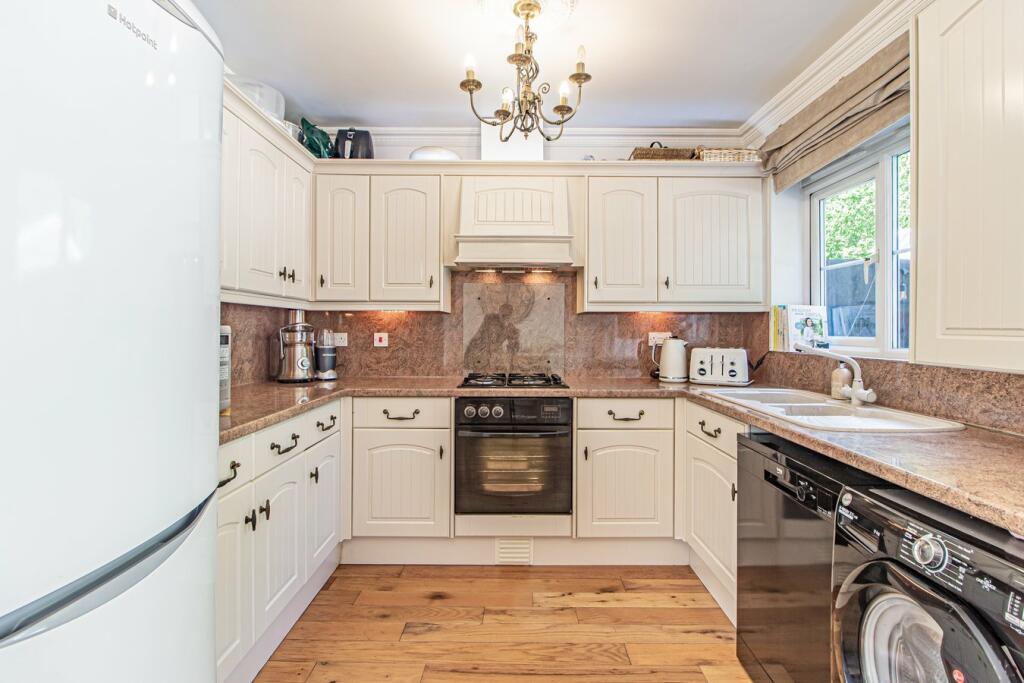 Additional property image - Gwern Heulog, Tonyrefail, Porth, CF39