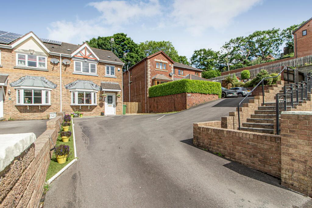 Additional property image - Gwern Heulog, Tonyrefail, Porth, CF39