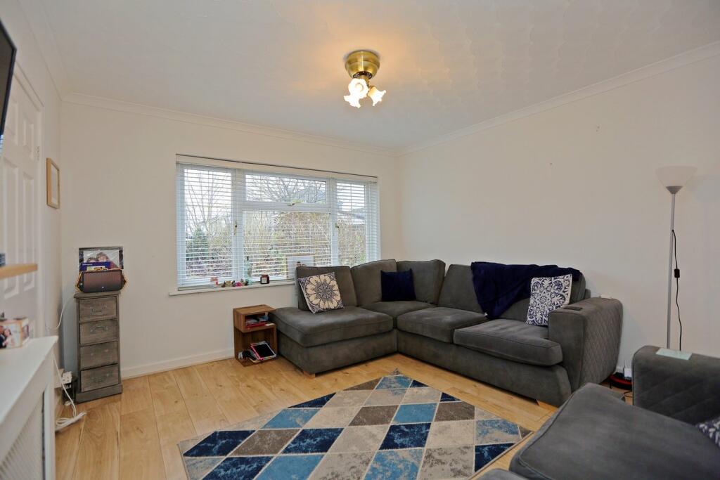 Additional property image - Rhyd Y Nant, Pontyclun, CF72