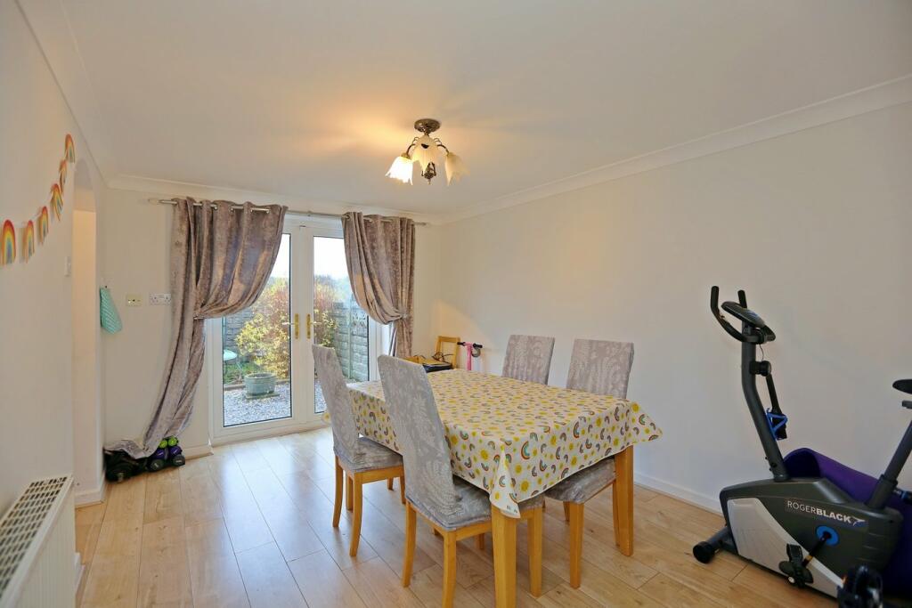 Additional property image - Rhyd Y Nant, Pontyclun, CF72