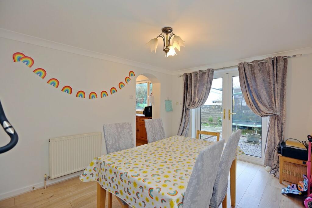 Additional property image - Rhyd Y Nant, Pontyclun, CF72