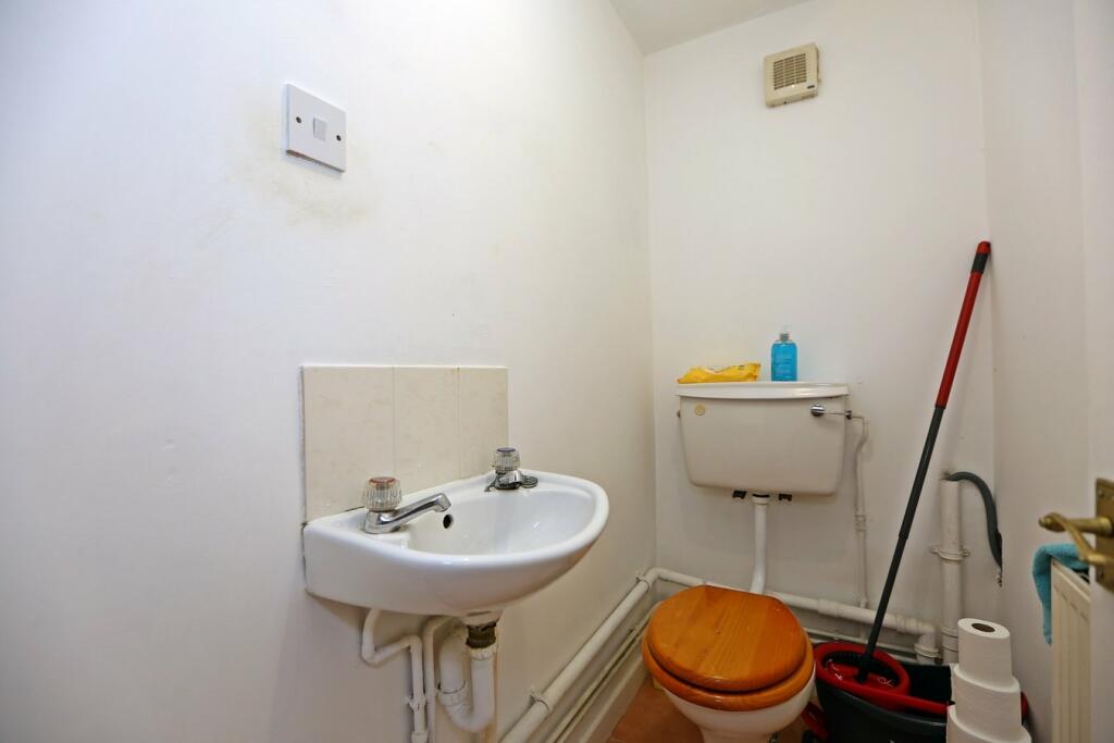 Additional property image - Rhyd Y Nant, Pontyclun, CF72