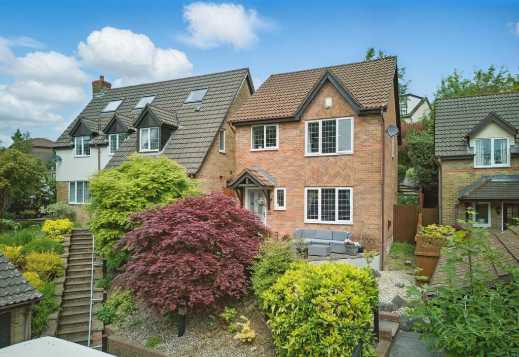 Main image of property: Heol Isaf Hendy, Miskin, Pontyclun, CF72