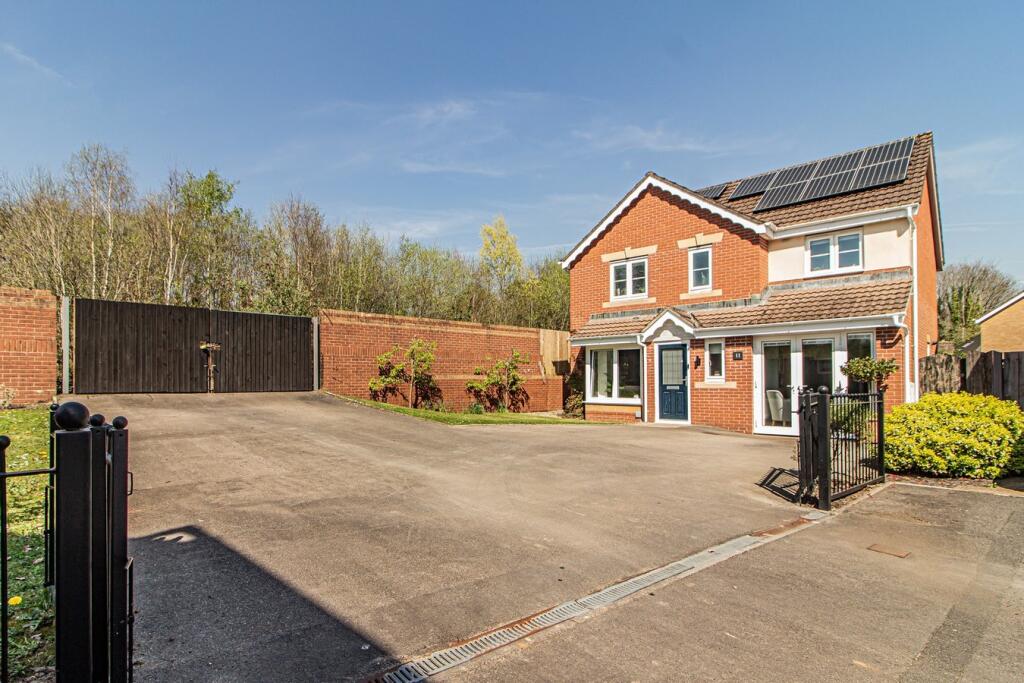 Main image of property: Clos Ynysddu, Pontyclun, CF72