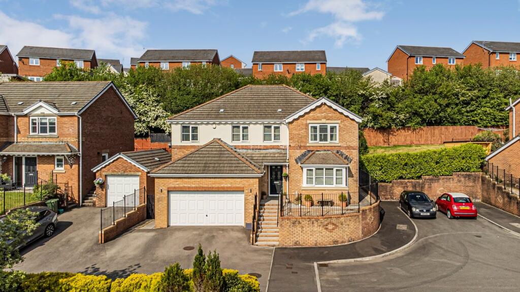Main image of property: The Meadows, Tonyrefail, Porth, CF39