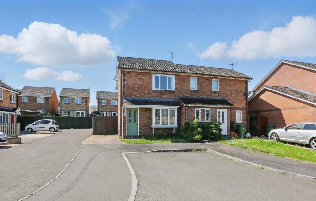 Main image of property: Ffordd Helygen, Llanharry, Pontyclun, CF72