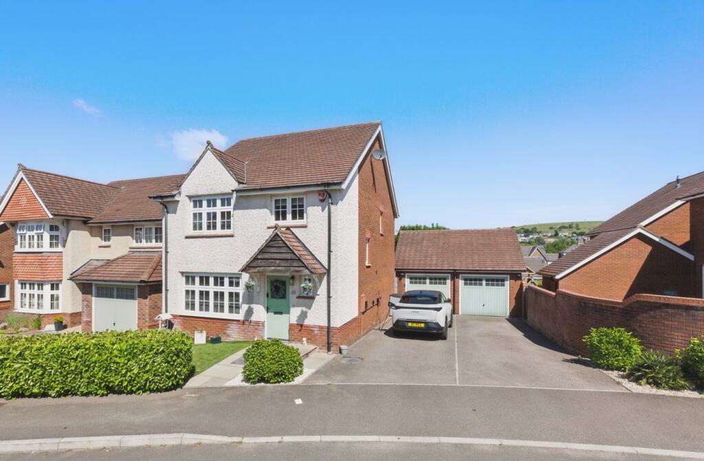 Main image of property: Ffordd Dol Y Coed, Llanharan, Pontyclun, CF72