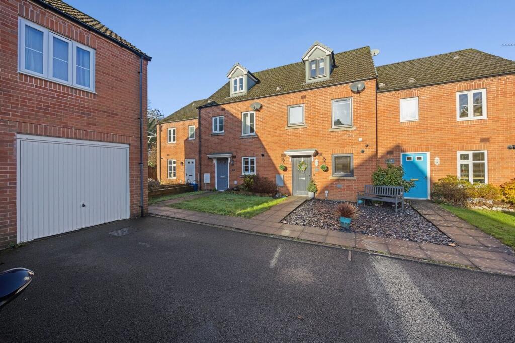 Main image of property: Goetre Fawr, Radyr, CF15