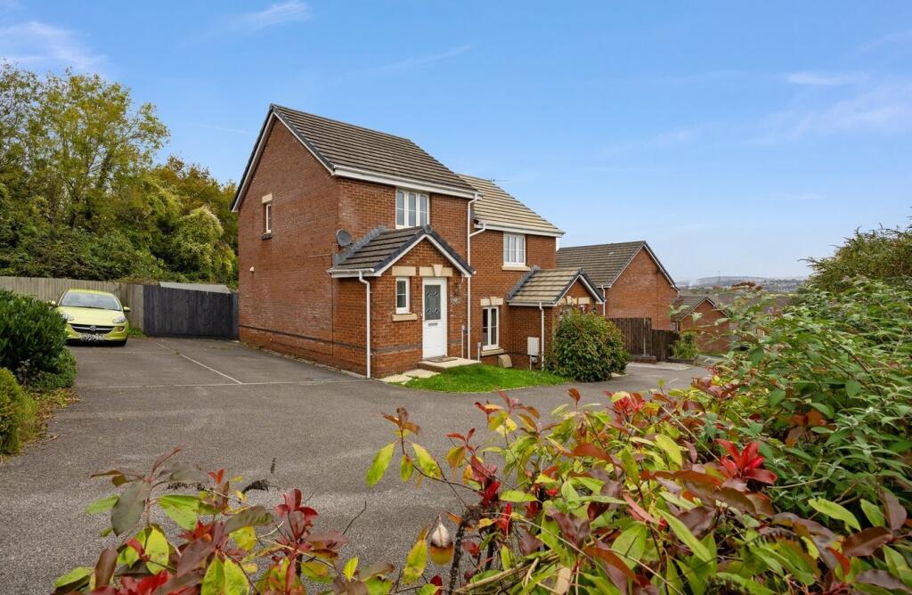 Main image of property: Heol Miaren, Llanharry, Pontyclun, CF72