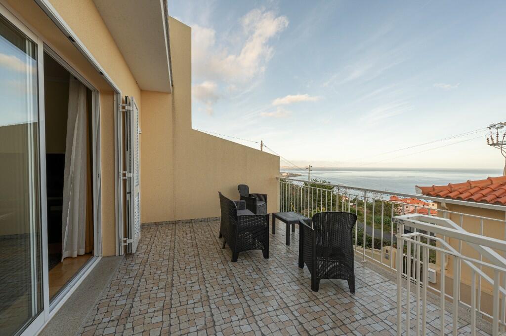 3 bed Town House for sale in Concelho Santa Cruz...