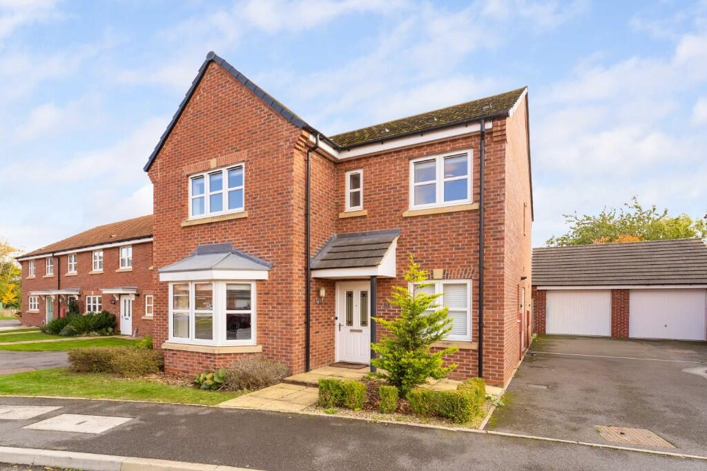 Main image of property: Horseshoe Crescent, Wellesbourne, Warwick