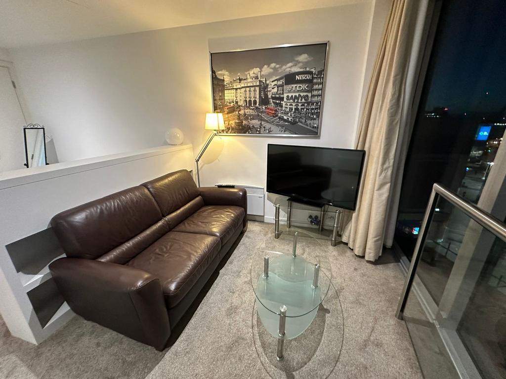 Additional property image - Rotunda, New Street, B2