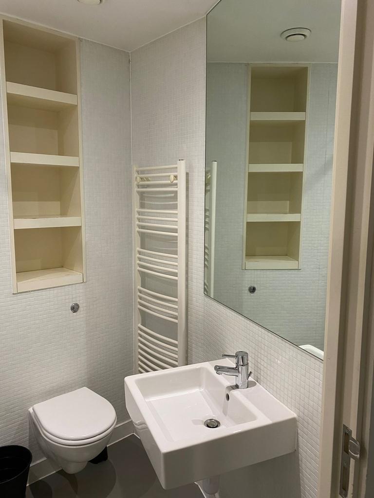 Additional property image - Rotunda, New Street, B2