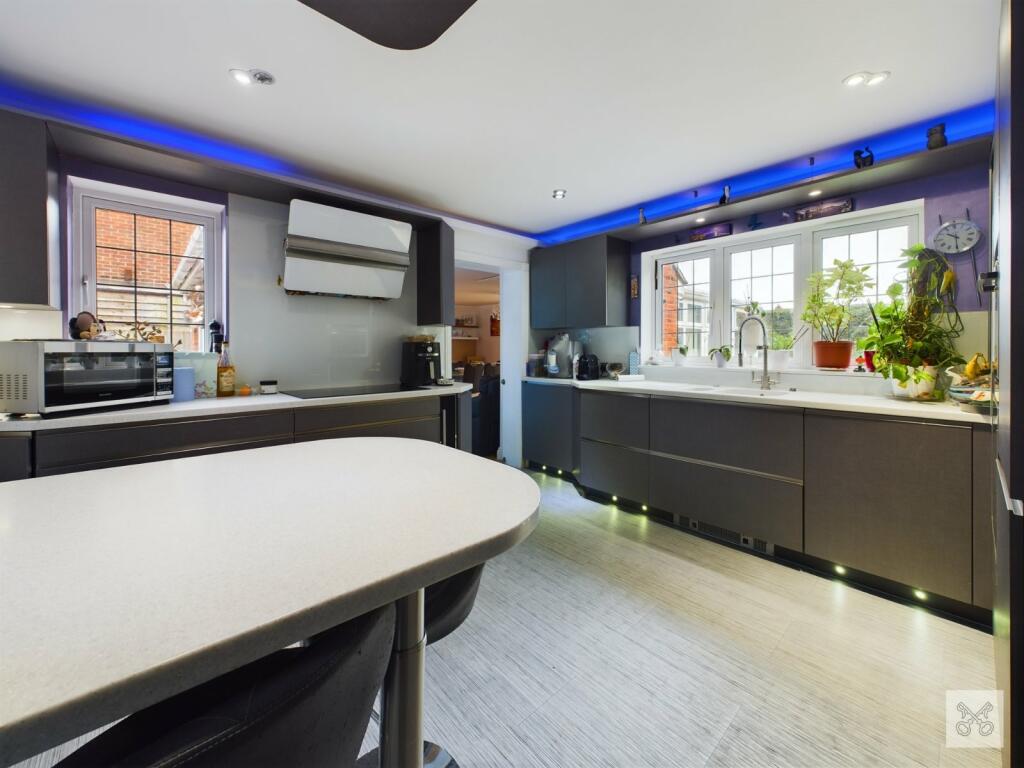 Additional property image - Durlock Avenue, Ramsgate, Kent, CT11