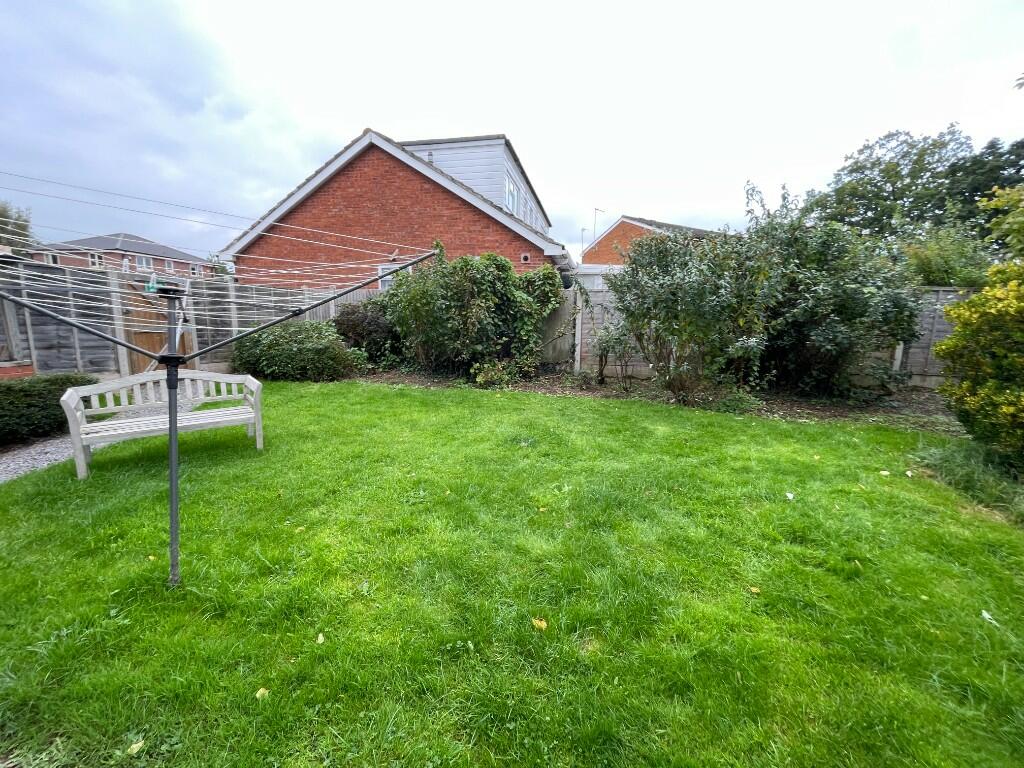 Additional property image - 21 Station Road, Studley, Warwickshire, B80