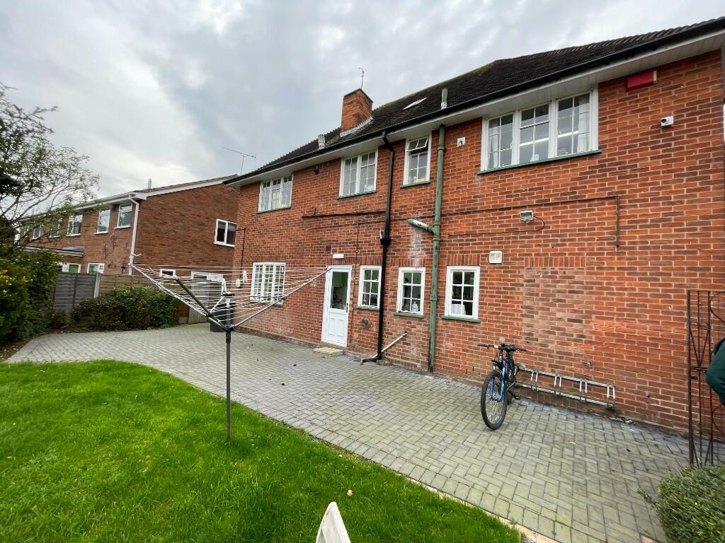 Additional property image - 21 Station Road, Studley, Warwickshire, B80