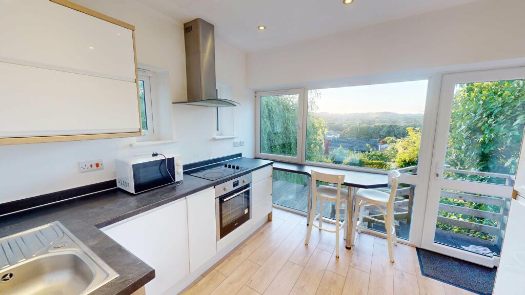Additional property image - Mayorswell Close (L) 2 WEEKS RENT FREE 25/26, ,