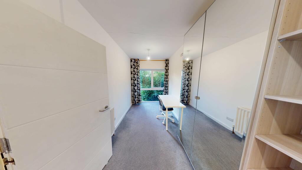 Additional property image - Mayorswell Close (L) 2 WEEKS RENT FREE 25/26, ,