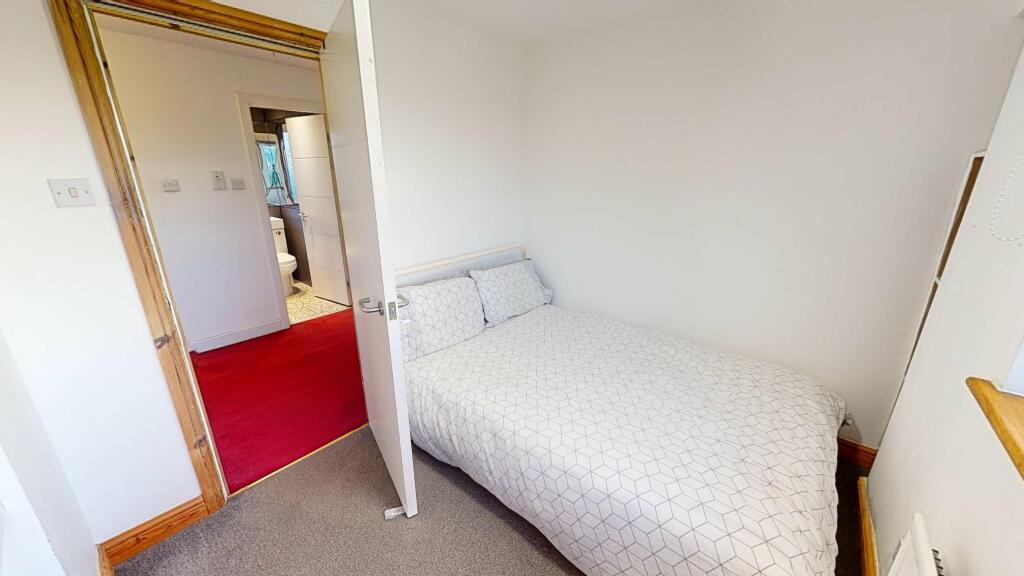 Additional property image - Mayorswell Close (L) 2 WEEKS RENT FREE 25/26, ,