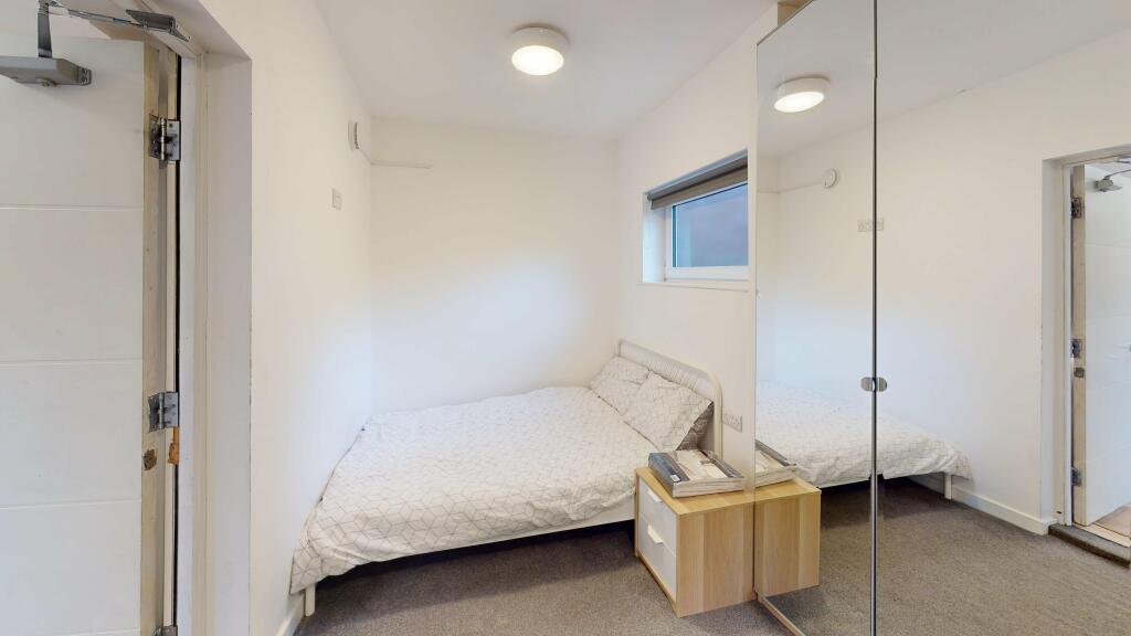 Additional property image - Mayorswell Close (L) 2 WEEKS RENT FREE 25/26, ,