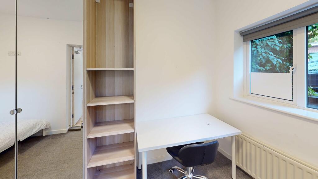 Additional property image - Mayorswell Close (L) 2 WEEKS RENT FREE 25/26, ,