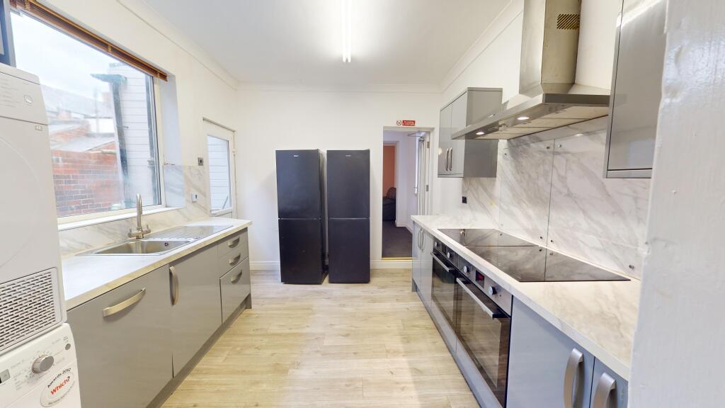 Additional property image - Hawthorn Terrace (1 Room for 25/26), ,