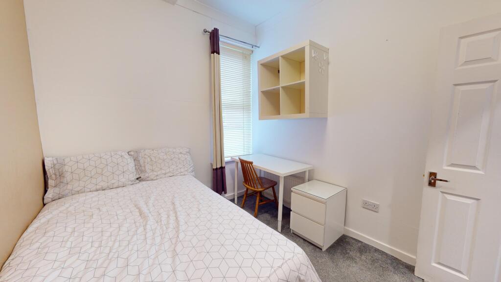 Additional property image - Hawthorn Terrace (1 Room for 25/26), ,
