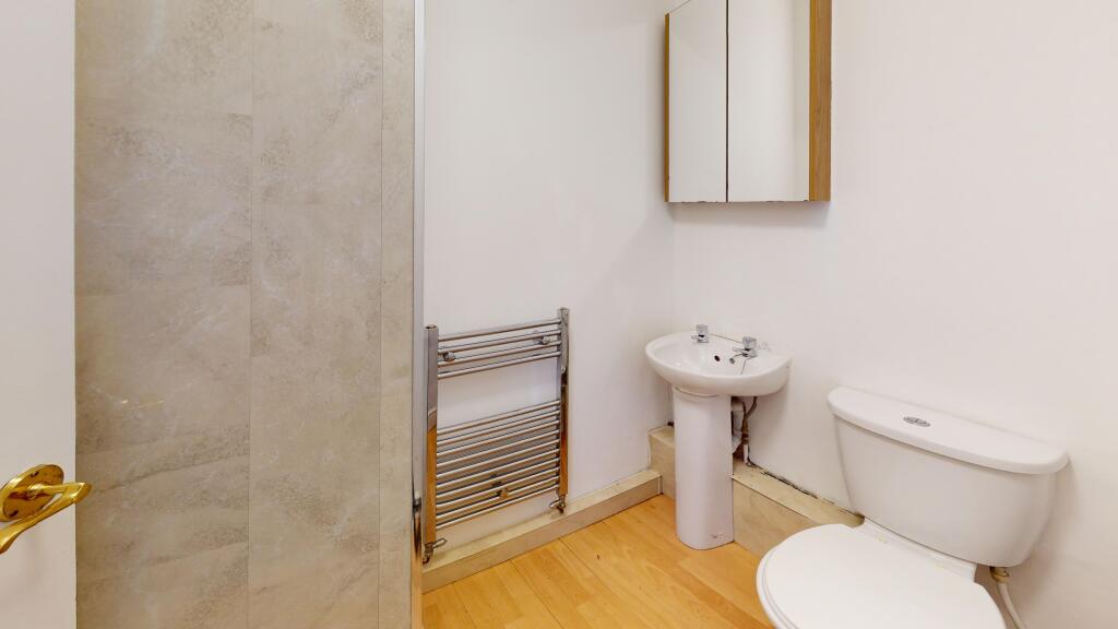 Additional property image - Hawthorn Terrace (1 Room for 25/26), ,