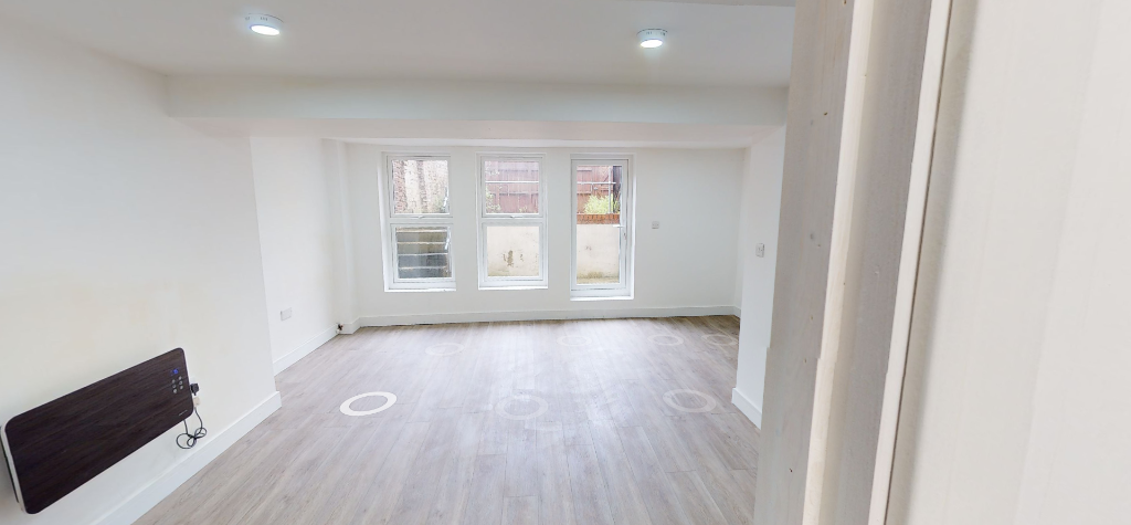 Main image of property: 565a Roman Road, London, E3