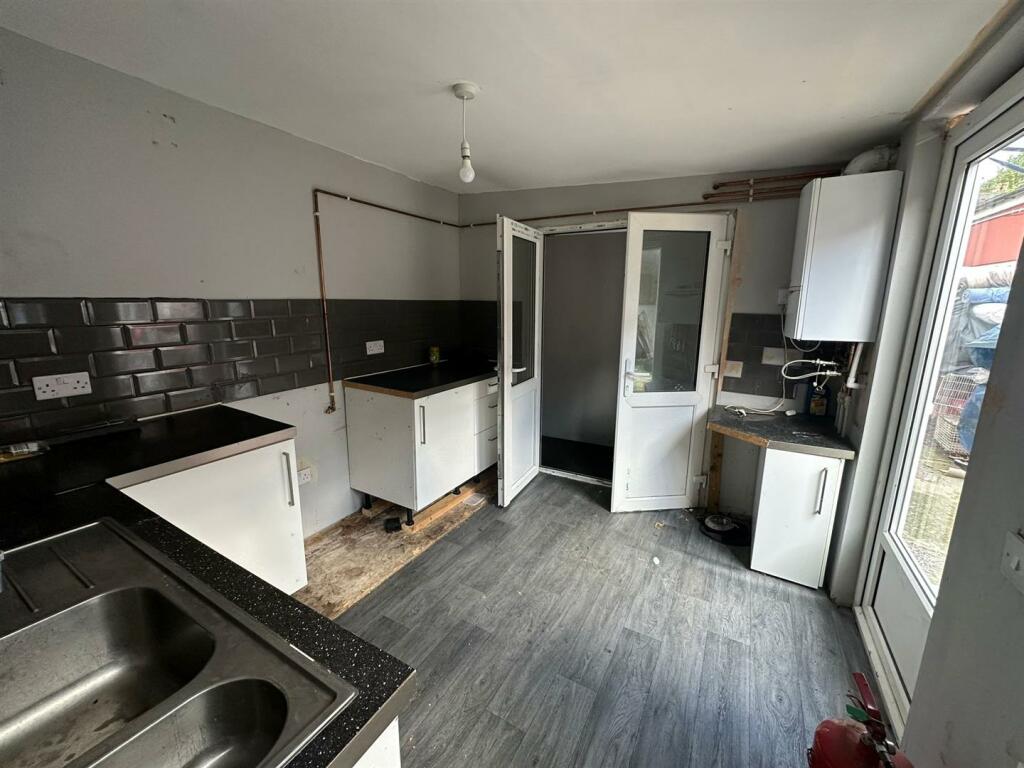 Additional property image - Stockwell Road, Birmingham