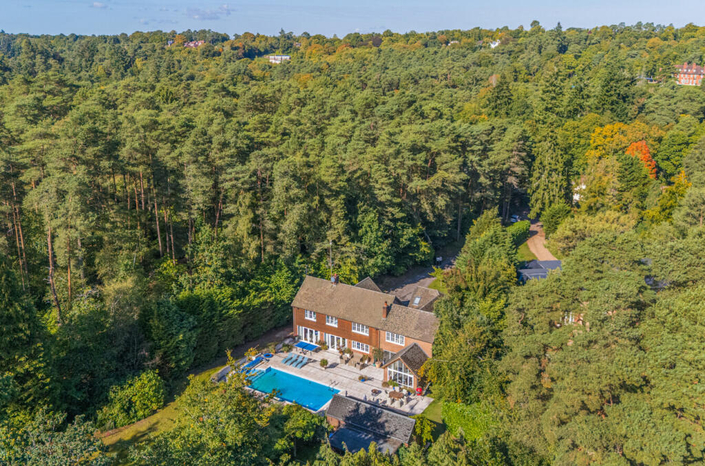 Main image of property: Forest Drive, Lower Bourne, Farnham, Surrey, GU10