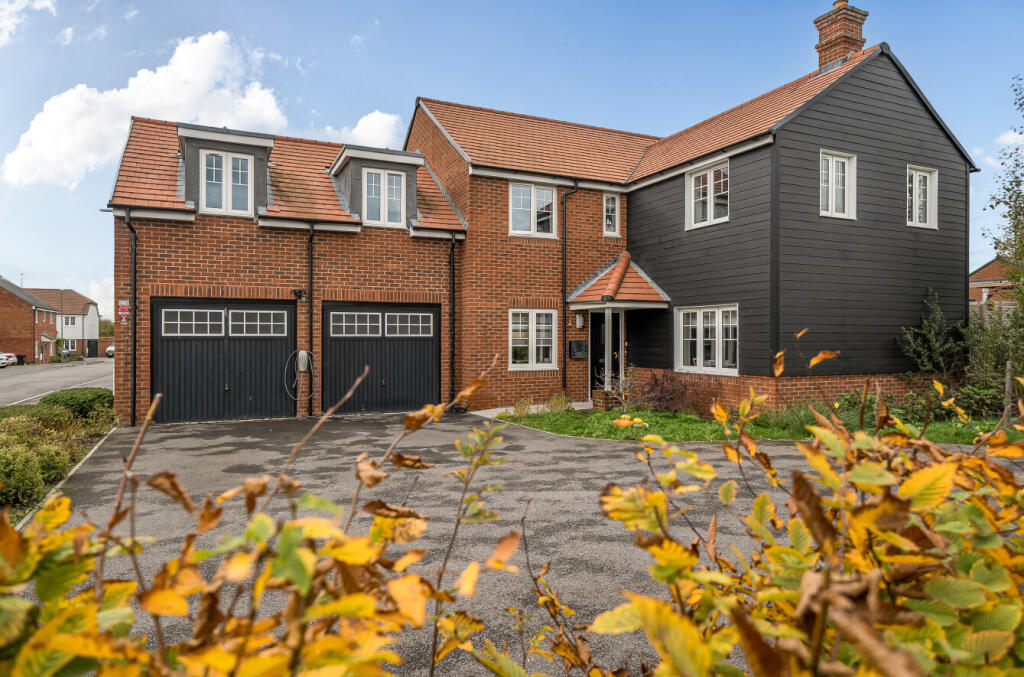Main image of property: Minerva Road, Bramley, Tadley, Hampshire, RG26