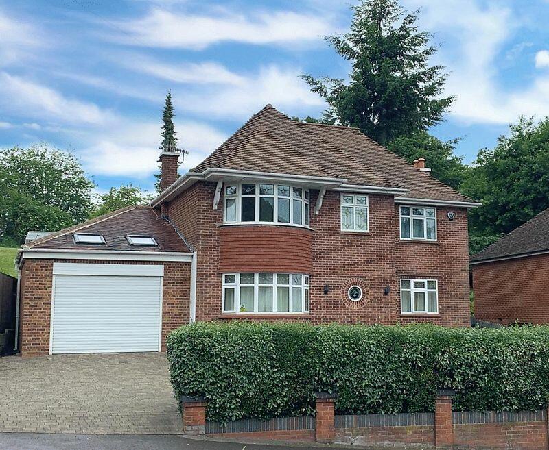 5 bedroom detached house for sale in Desborough Avenue Priced to Sell