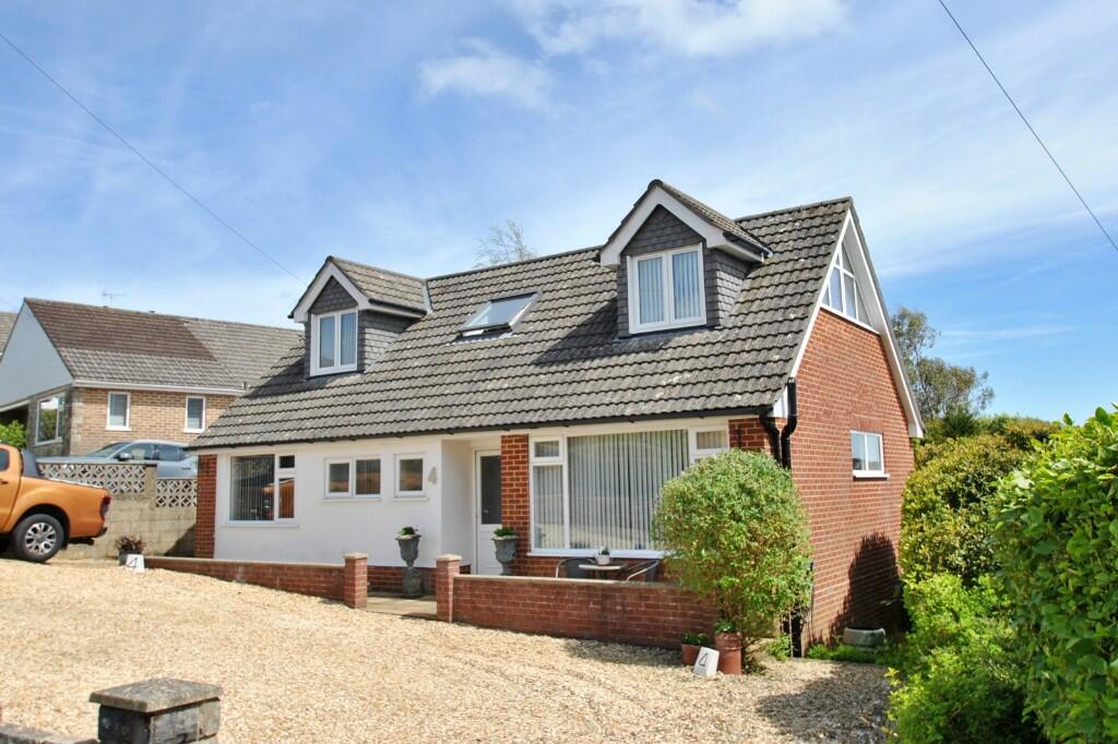 Main image of property: Sutherland Avenue, Broadstone, Dorset, BH18