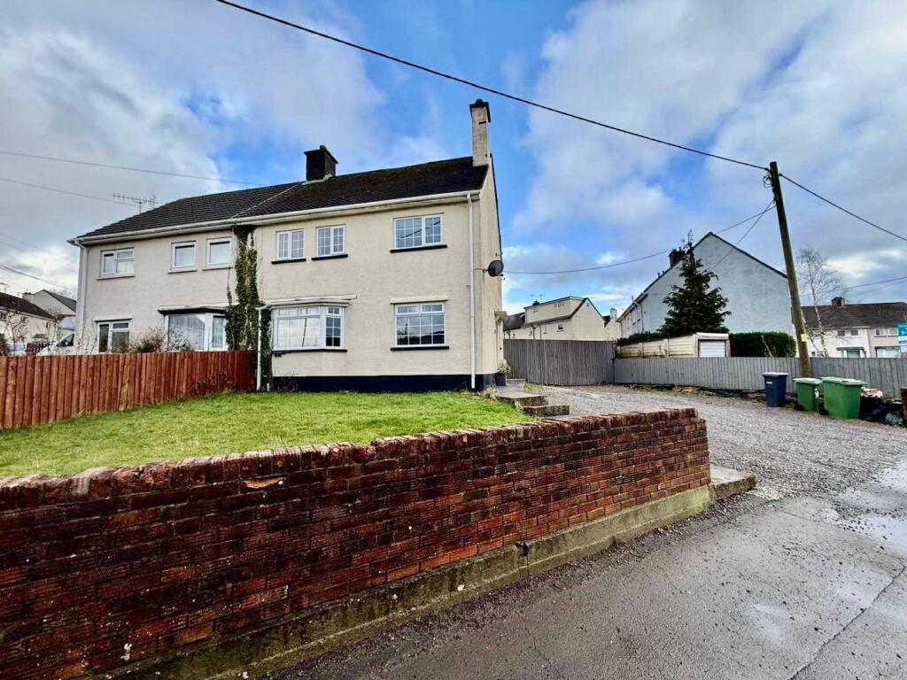 Check out this 3 bedroom semi-detached house for sale on Rightmove