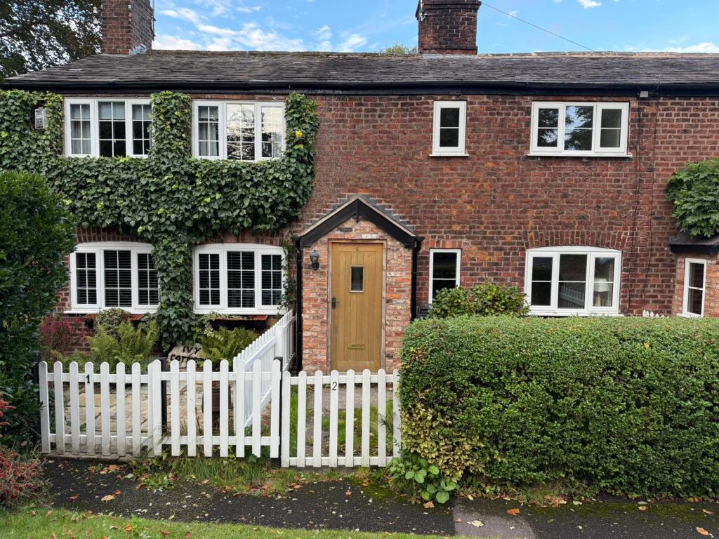 Main image of property: Ivy Cottage