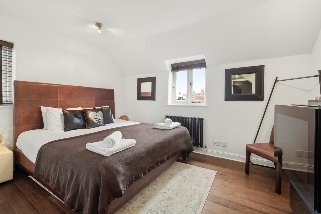 Additional property image - Scholars Lane, Wheelers Court Scholars Lane, CV37