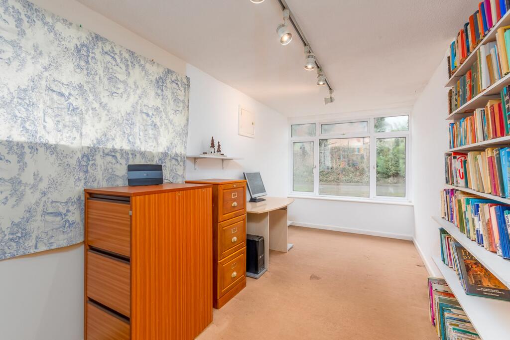 Additional property image - Frogmore Road, Snitterfield, CV37