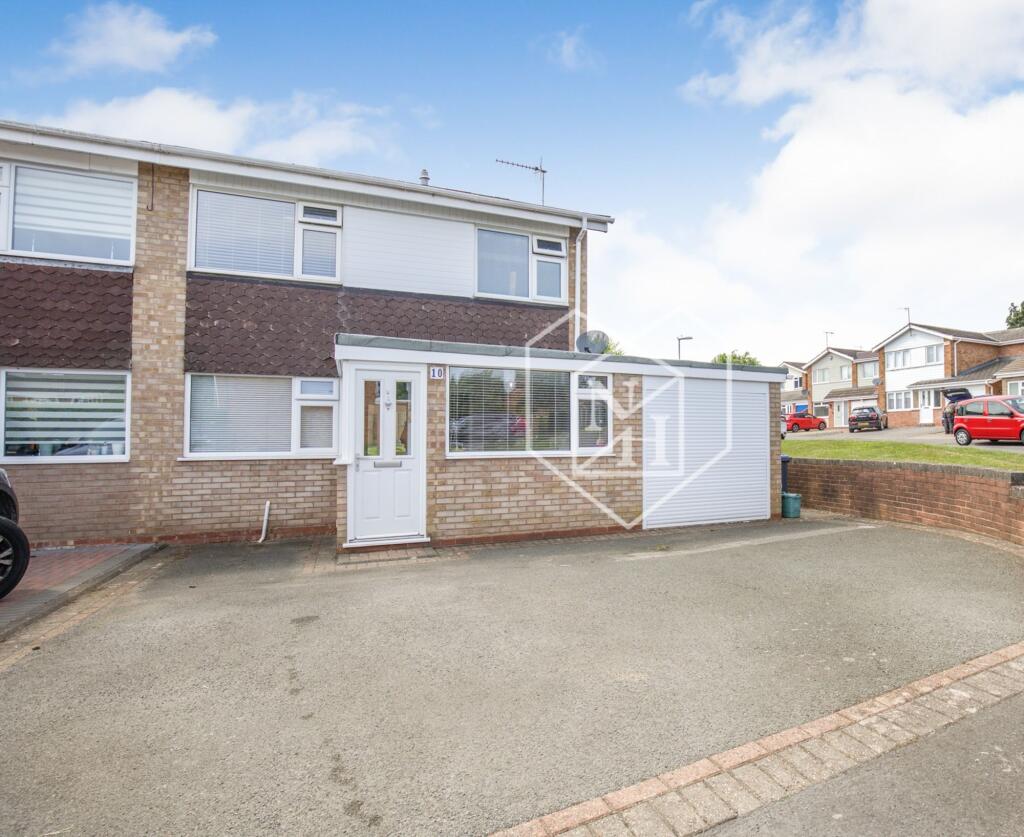 Main image of property: Rowan Close, Stratford-Upon-Avon, CV37