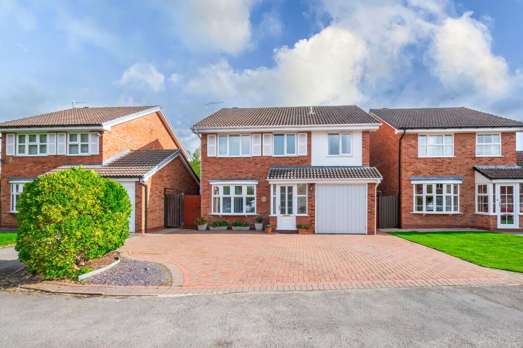 Main image of property: St. Martins Close, Stratford-Upon-Avon, CV37