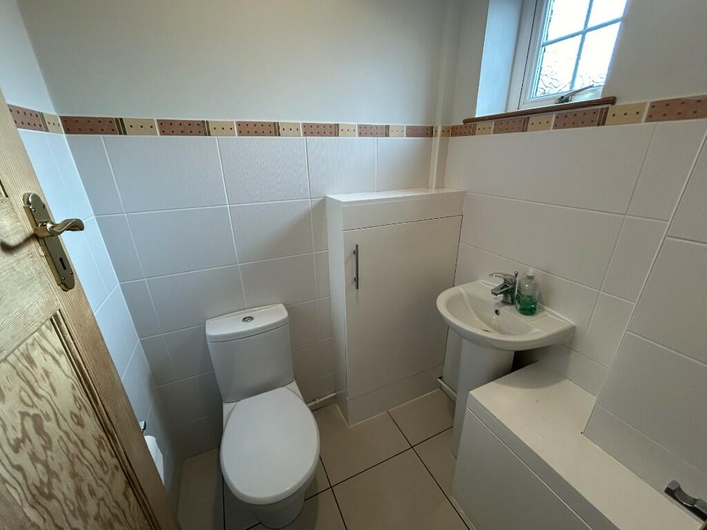 Additional property image - Grange Road, Dorridge, Solihull, B93 8QS