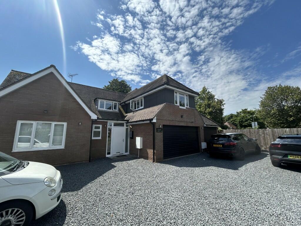 Main image of property: Village Apartments, Crabmill Close, Knowle, B93 0NW