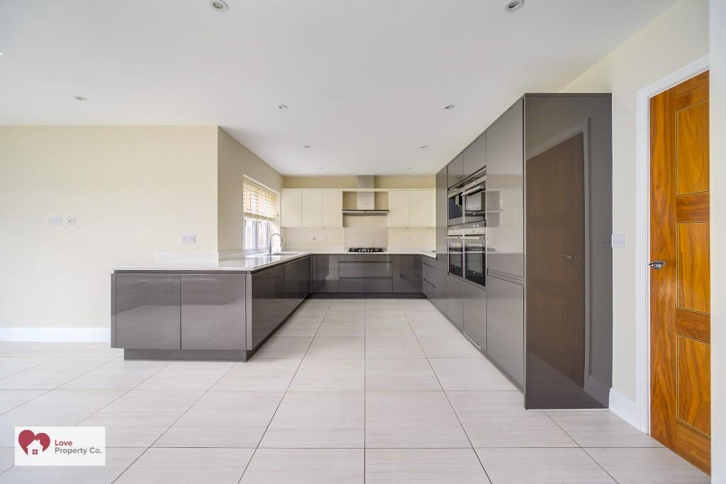 Additional property image - Copper Beech Close, Dorridge, Solihull, B93 8FF