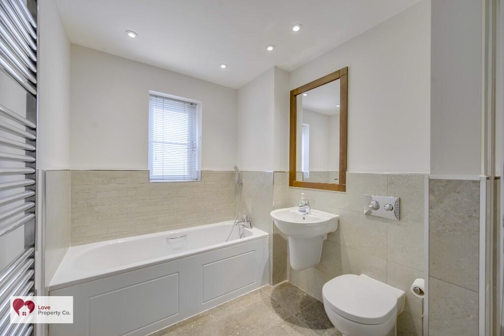 Additional property image - Copper Beech Close, Dorridge, Solihull, B93 8FF