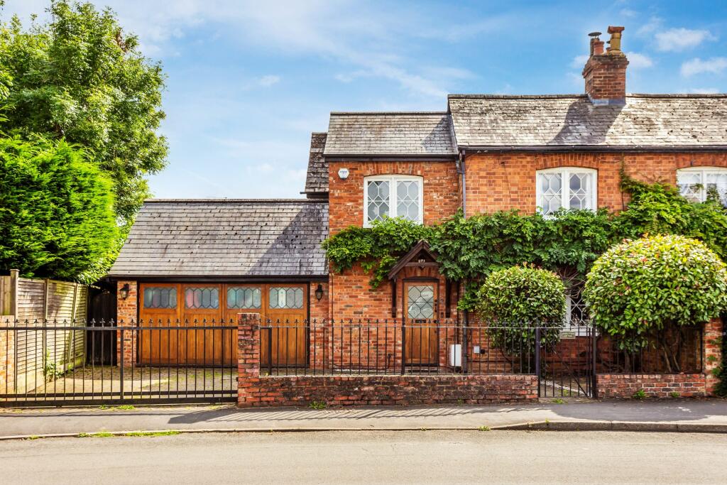 Main image of property: Woolston Cottage, Crouch House Road, Edenbridge