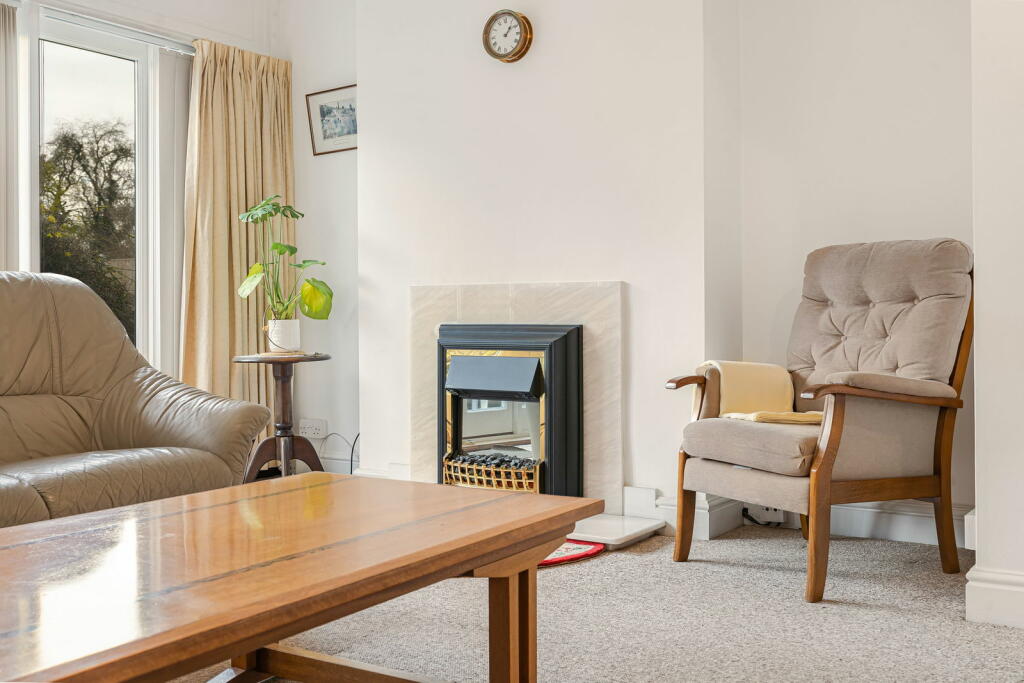 Additional property image - Sheering Mill Lane, Sawbridgeworth, CM21