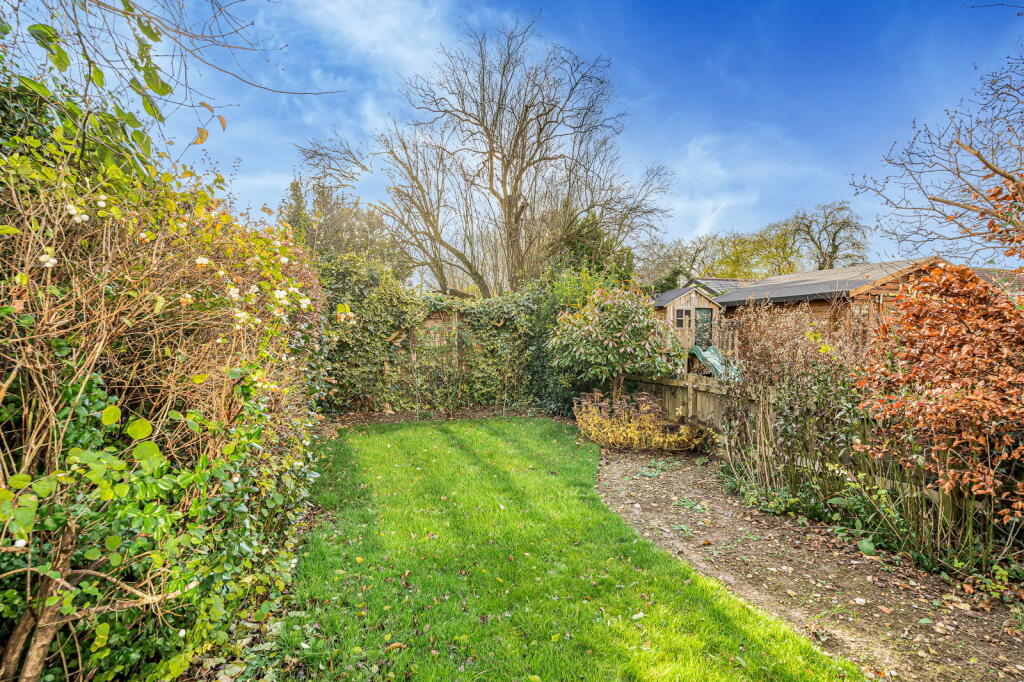 Additional property image - Sheering Mill Lane, Sawbridgeworth, CM21