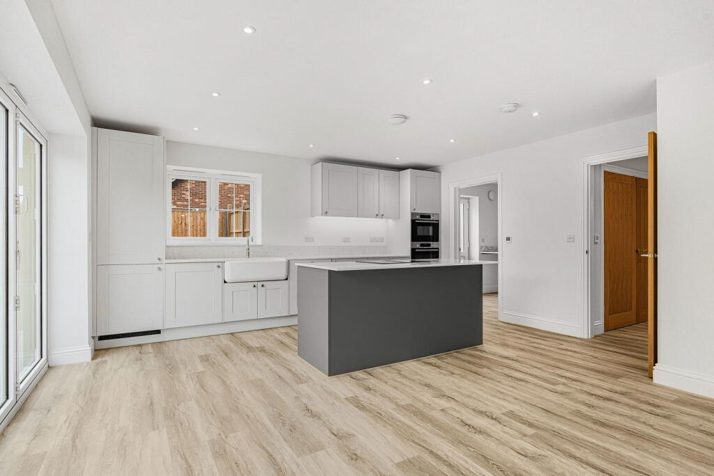 Additional property image - Main Street, Shudy Camps, Cambridgeshire, CB21 4RA