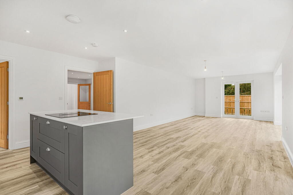 Additional property image - Main Street, Shudy Camps, Cambridgeshire, CB21 4RA