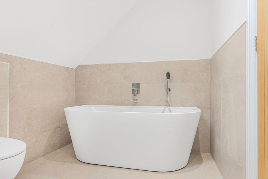 Additional property image - Main Street, Shudy Camps, Cambridgeshire, CB21 4RA